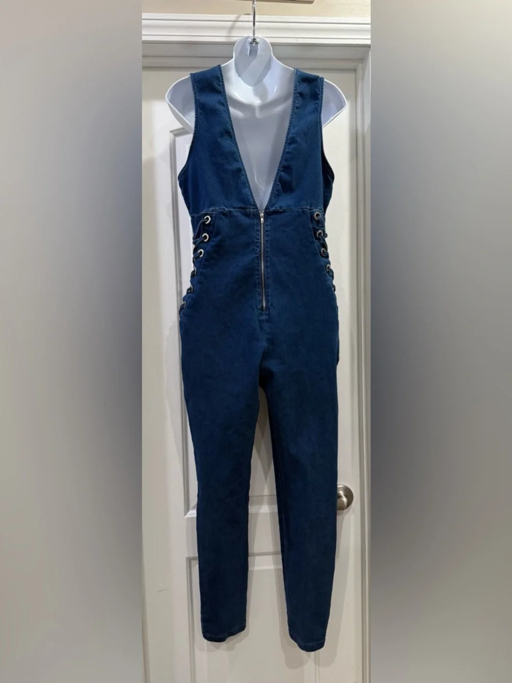 C’EST TOI Denim Laced Sides V-Neck Stretch  Jumpsuit  Size XL - Picture 2 of 14